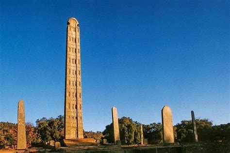 Der Fels von Axum: Eine monumentale Geste der spirituellen Verbindung